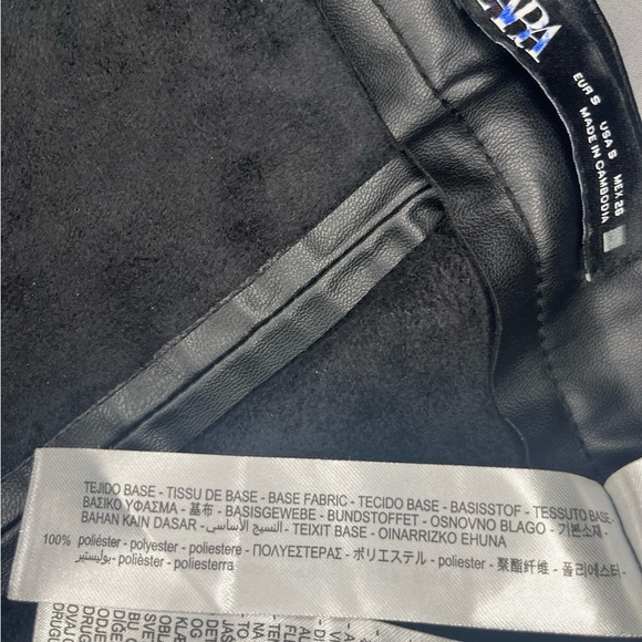 Zara Faux Leather Leggings with Zipper - Picture 5 of 8